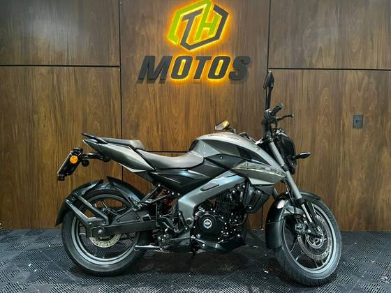 BAJAJ DOMINAR 200 BAJAJ DOMINAR 200